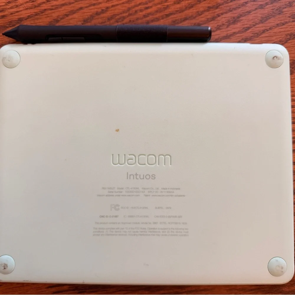 Wacom Intuos BT S Drawing Tablet CTL-4100WL